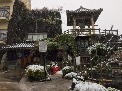 雪化粧の慈恵院